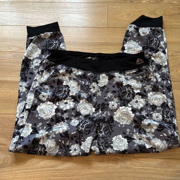 RBX Athletic Leggings Black and White Florals Size Medium - Picture 1 of 6